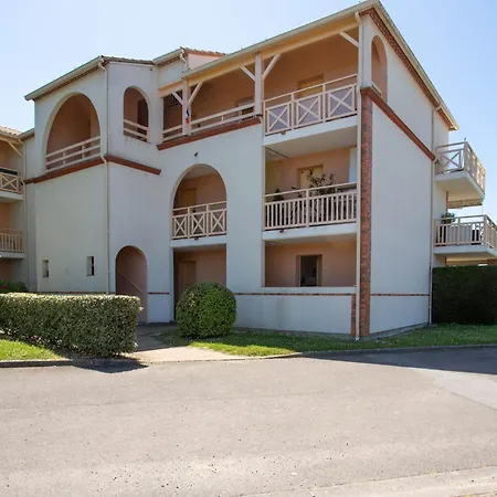 L'oree Du Golf-2 By Interhome *