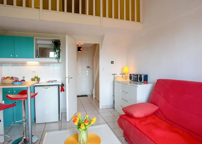 L'oree Du Golf-2 By Interhome *