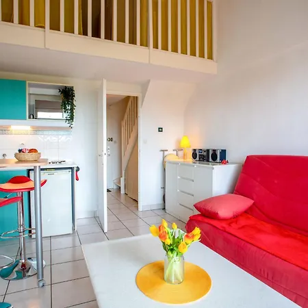 L'oree Du Golf-2 By Interhome